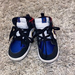 Excellent Nike Jordan toddler 8 high top sneaker